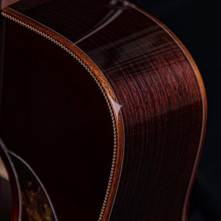 BG-52-BM (Tobacco Burst)