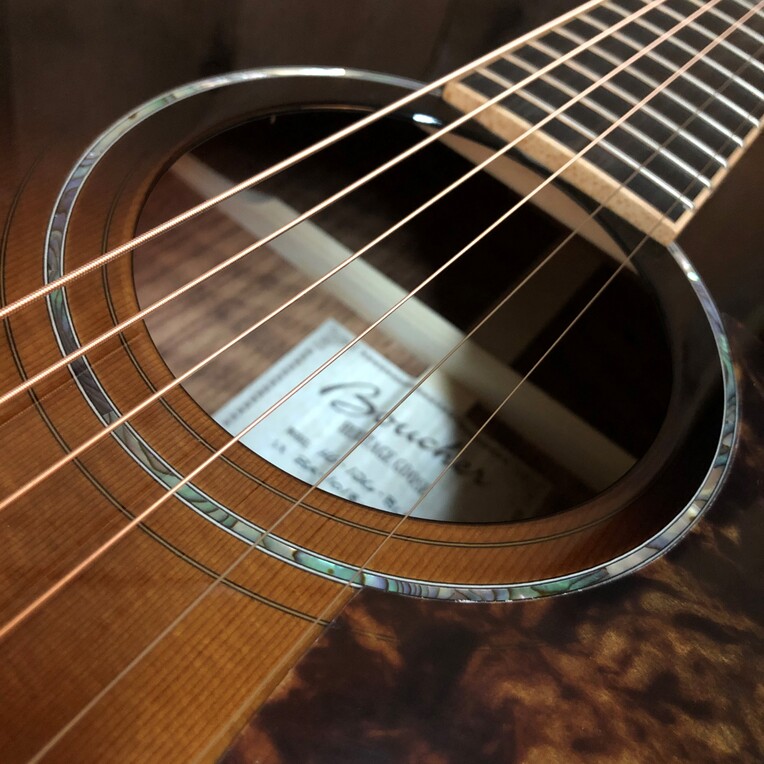 HG-126-BU (Tobacco Burst)