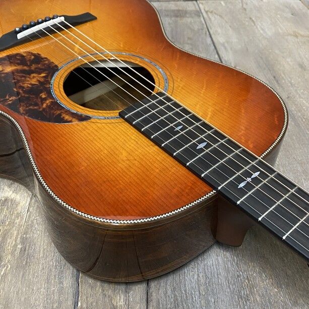 HG-186-BU (Amber burst)