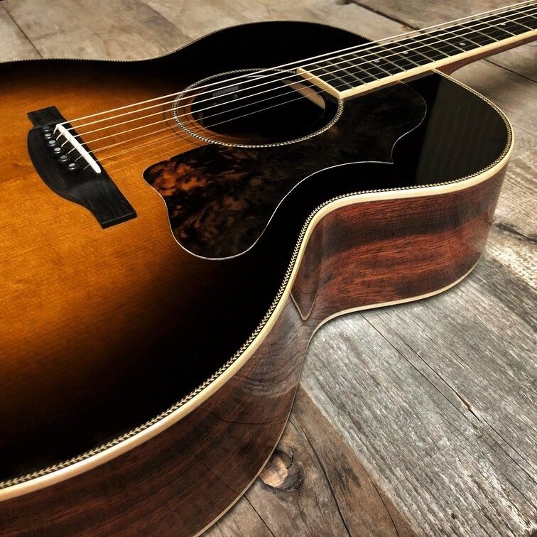SG-23-BCG (Tobacco Burst)