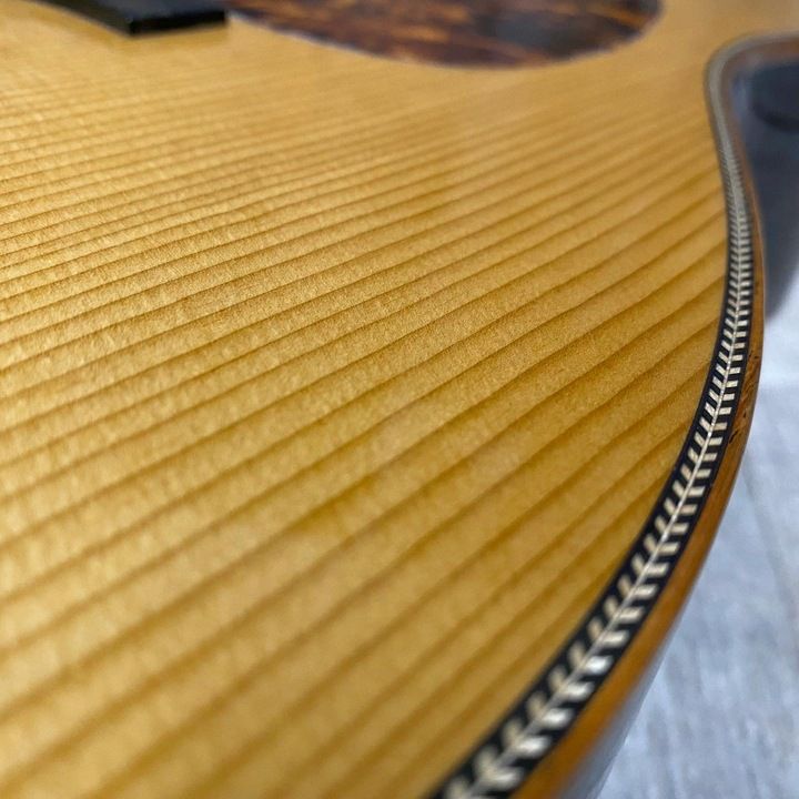 Dreadnought SG-52-MV